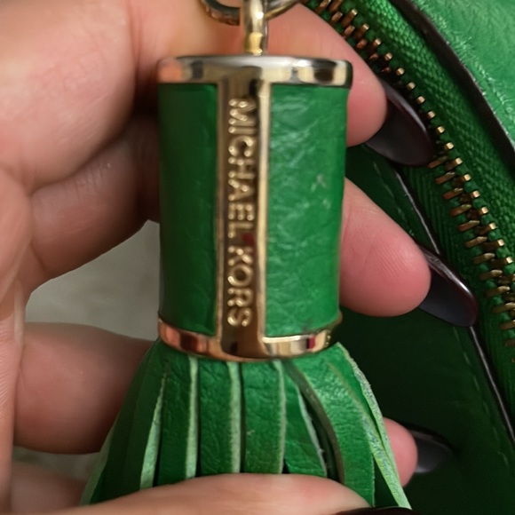 Michael Kors Crossbody - Picture 4 of 6